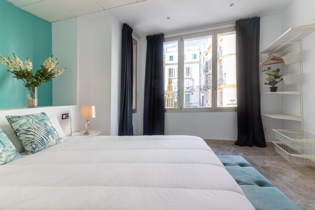 Saenz Suites Gallery By Bossh! Apartments Malaga Bagian luar foto