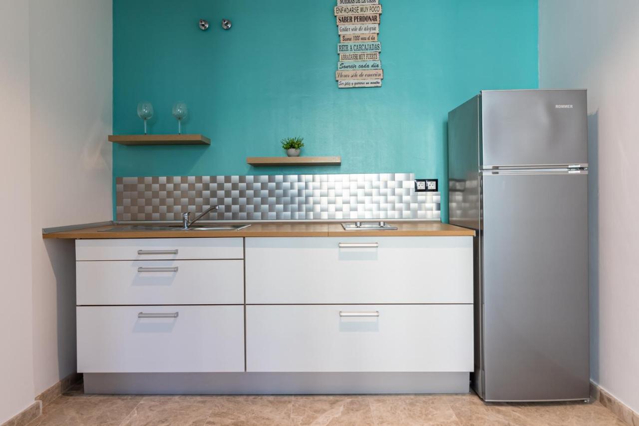 Saenz Suites Gallery By Bossh! Apartments Malaga Bagian luar foto