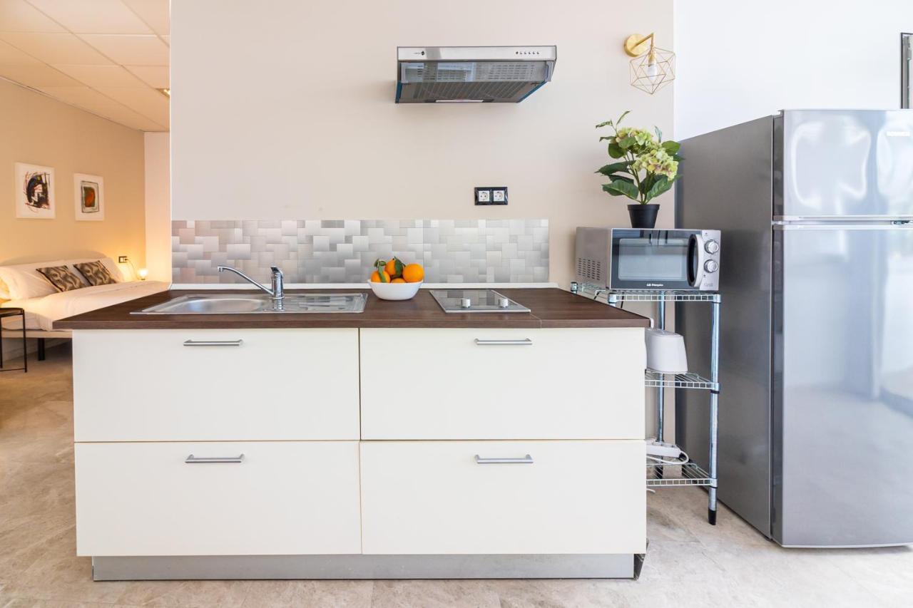 Saenz Suites Gallery By Bossh! Apartments Malaga Bagian luar foto